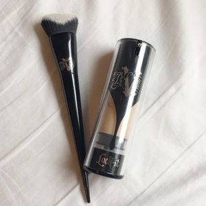 KVD “Lock-It” Foundation